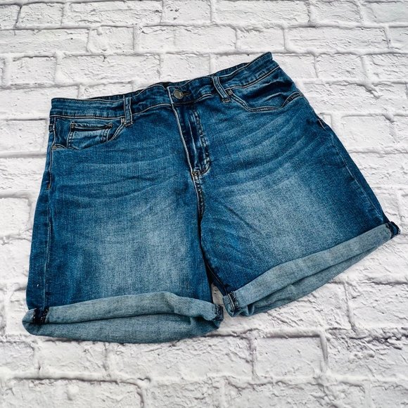 Kut from the Kloth Pants - Kut From The Kloth Women High Rise Bermuda Denim Short 16 Cuffed Hem Medium wash